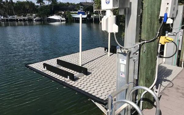 Small Craft & PWC Lift Systems