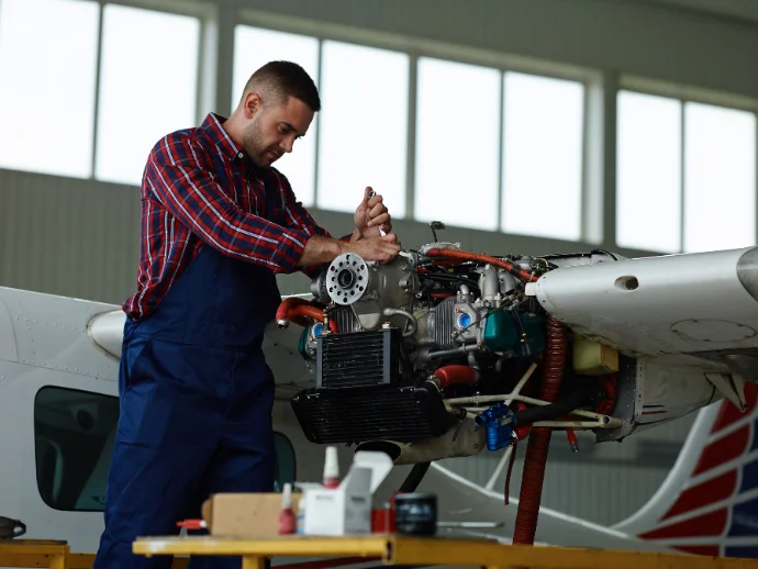 Boat Lift Motor Replacement: Signs & How to Replace
